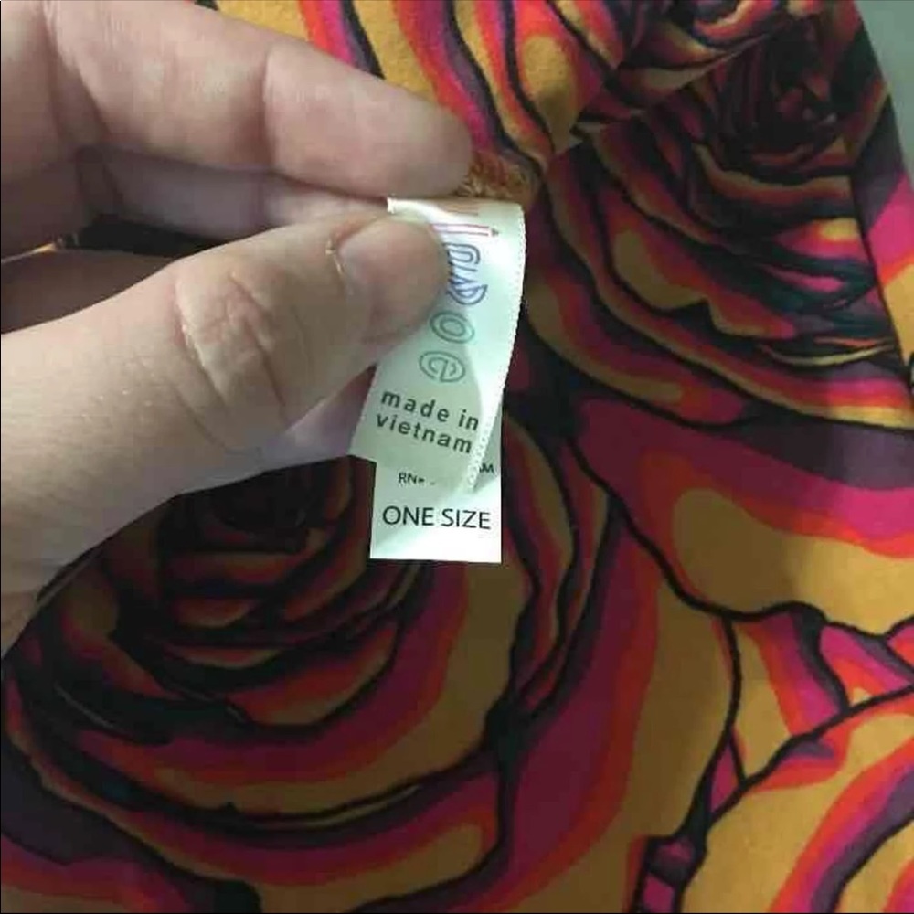 Orange "fire" Roses Lularoe - Picture 3 of 3